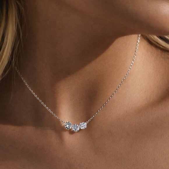 "Adeena" Swarovski Crystal Necklace - Picture 3 of 4